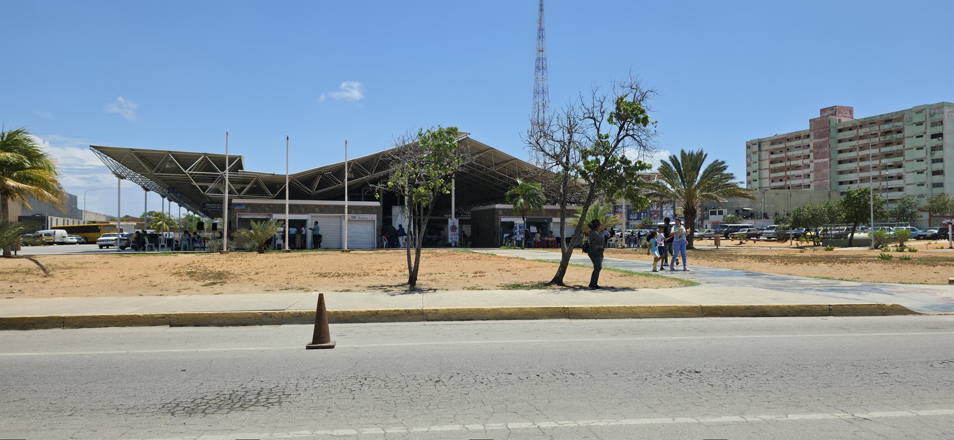 Terminal de Pasajeros Ciudad de Juangriego — Urb. Villas de Juangriego